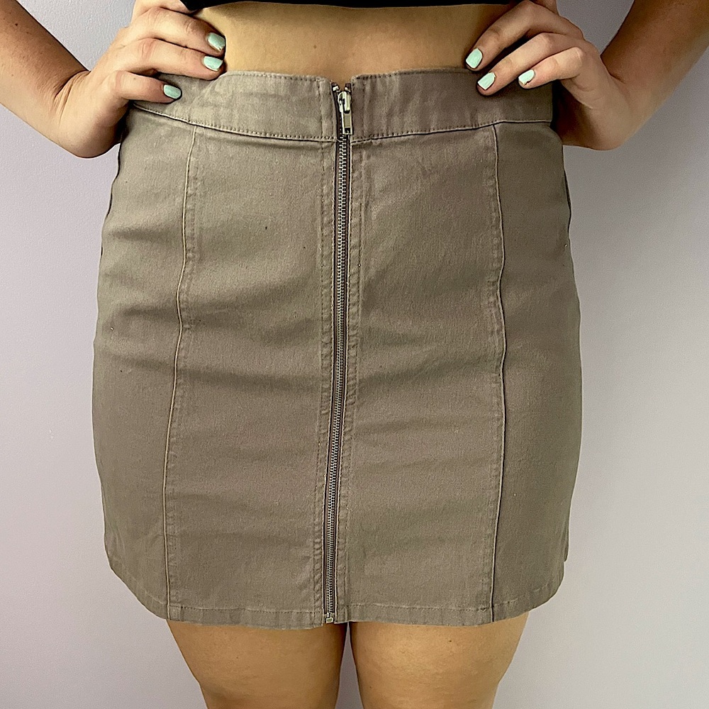 Purple Mini Skirt with Front Zipper